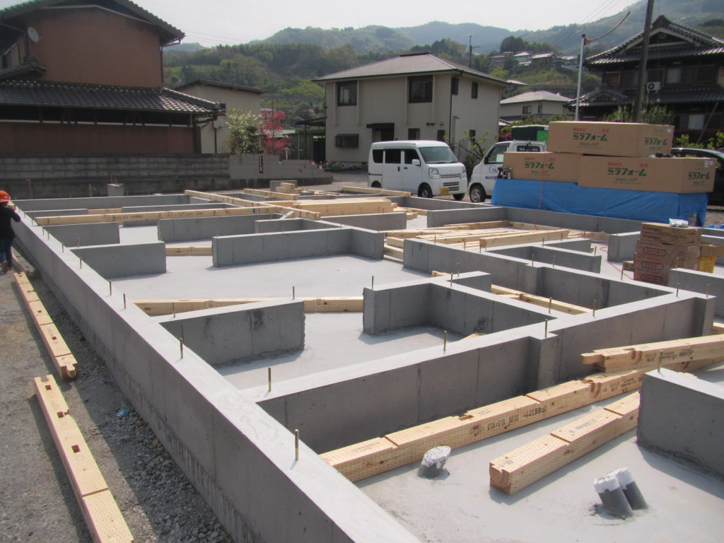 橋本市清水H様邸 土台伏せ