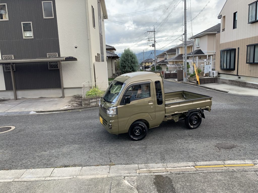 トラック納車。
